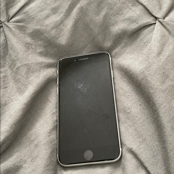 iPhone - Picture 1 of 3